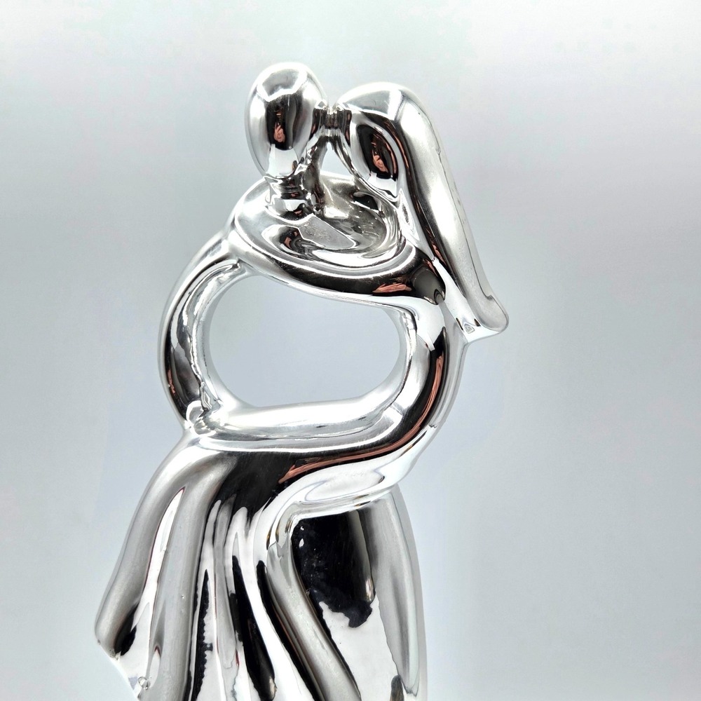 Art Deco‎ Ceramic Hugging Couple Sculpture with Polished Silver Chrome Finish - Picture 4 of 7